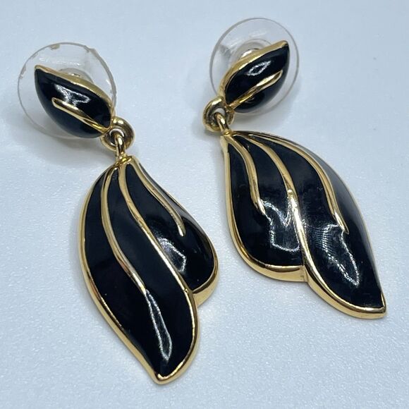 Vintage Trifari Gold Tone Black Enamel Dangle Earrings Statement Elegant Classic - Picture 5 of 7